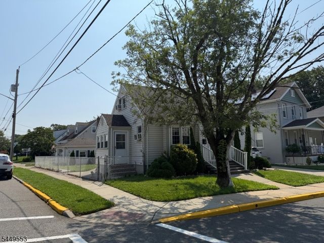 98 Liberty St, Woodbridge Twp., NJ 07095