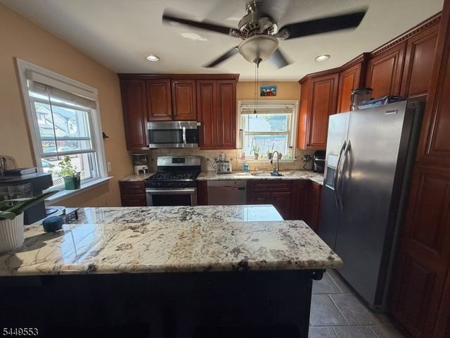 98 Liberty St, Woodbridge Twp., NJ 07095