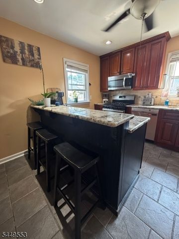 98 Liberty St, Woodbridge Twp., NJ 07095