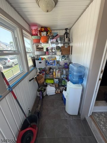 98 Liberty St, Woodbridge Twp., NJ 07095