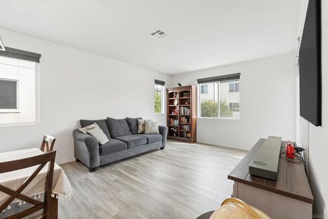 5212 Beachfront Cove St. 34, San Diego, CA 92154