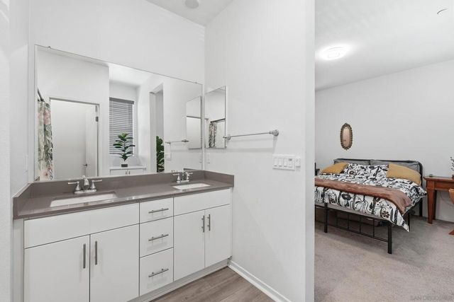 5212 Beachfront Cove St. 34, San Diego, CA 92154