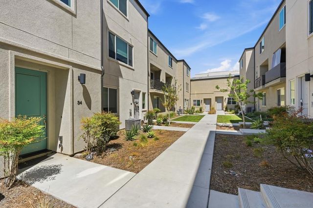 5212 Beachfront Cove St. 34, San Diego, CA 92154