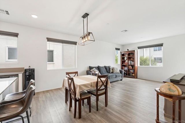 5212 Beachfront Cove St. 34, San Diego, CA 92154