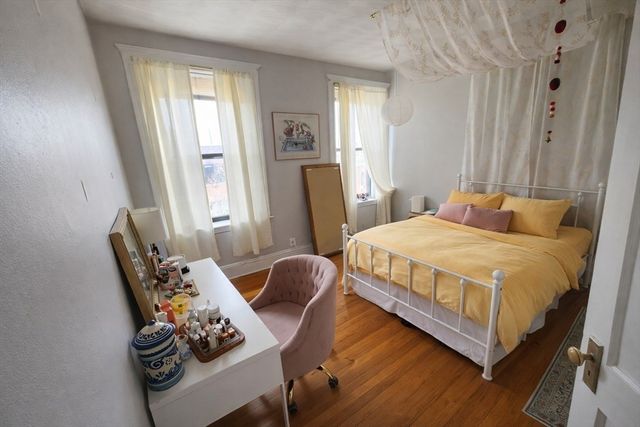 30 Claflin Rd 2, Brookline, MA 02445