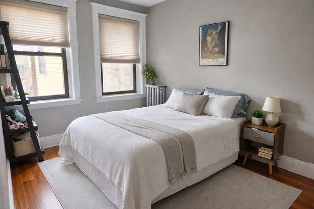 30 Claflin Rd 2, Brookline, MA 02445