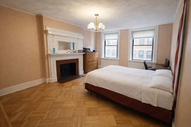 30 Claflin Rd 2, Brookline, MA 02445