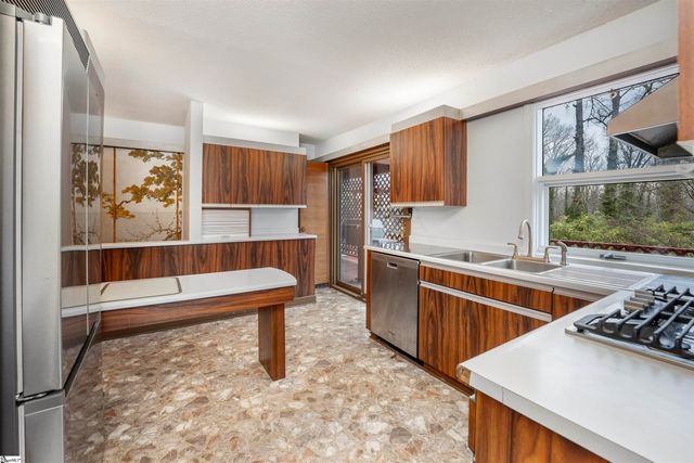 206 Timberlake Road, Anderson, SC 29621