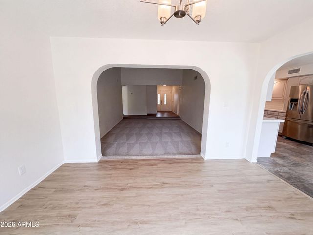 3151 W KINGS Avenue, Phoenix, AZ 85053
