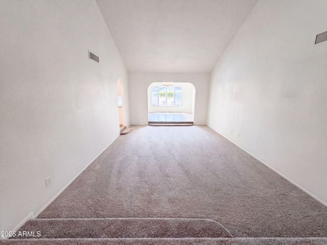 3151 W KINGS Avenue, Phoenix, AZ 85053