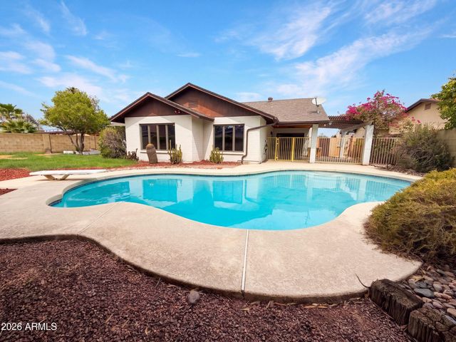 3151 W KINGS Avenue, Phoenix, AZ 85053