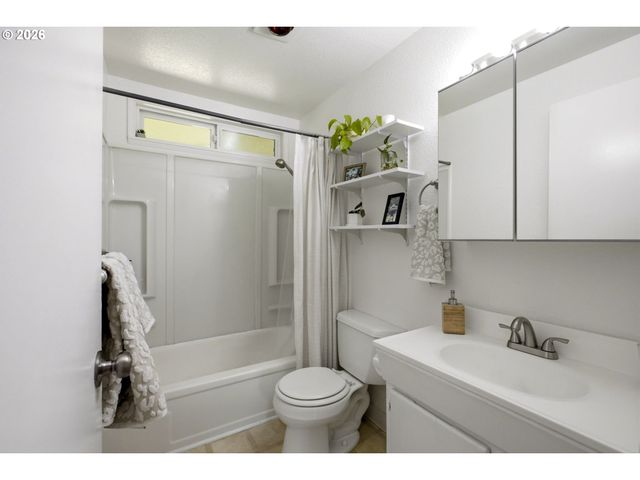 4663 Ne 119TH Ave, Portland, OR 97220