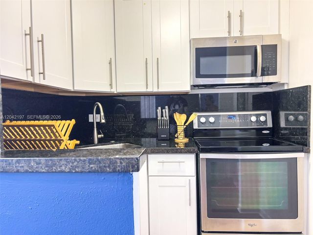 7904 W Dr 812 812, North Bay Village, FL 33141