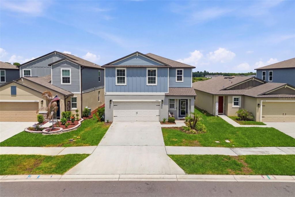 1922 LANIER ROAD, Zephyrhills, FL 33541