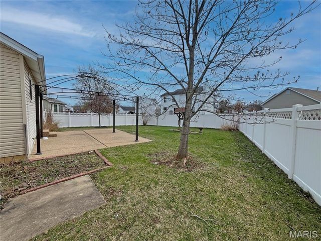 1464 Cochise Drive, O'fallon, MO 63366