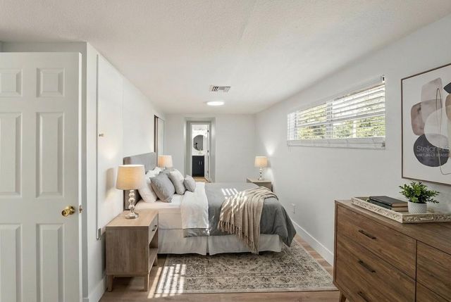 2213 W OHIO AVENUE, Tampa, FL 33607