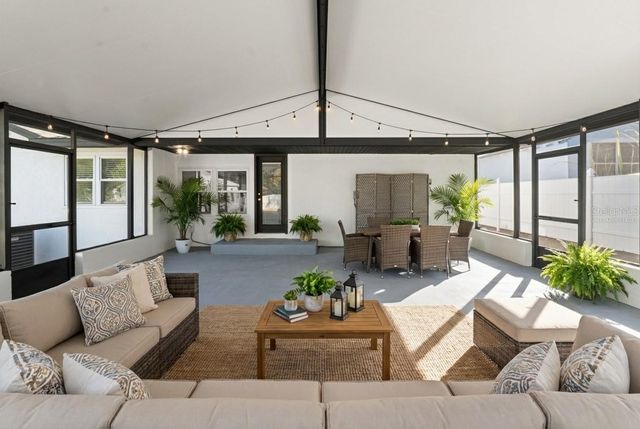 2213 W OHIO AVENUE, Tampa, FL 33607