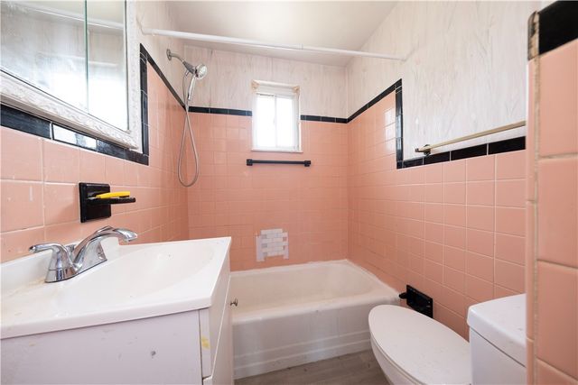 258 Young Dr, Monroeville, PA 15146