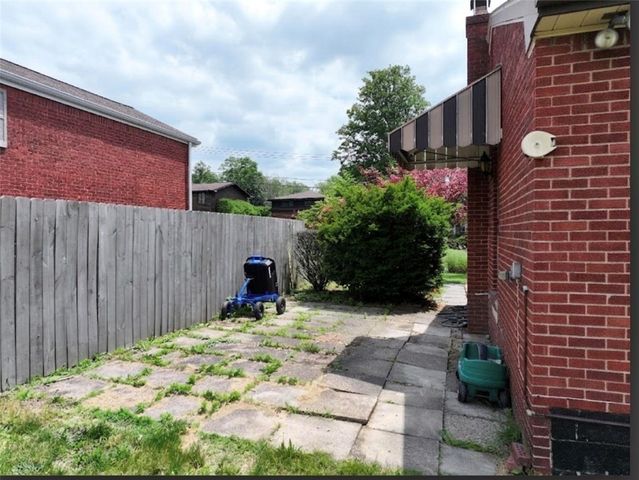 258 Young Dr, Monroeville, PA 15146