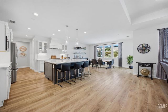 13630 Faringford Lane, Bakersfield, CA 93311