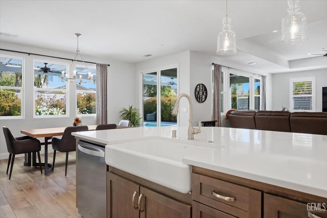 13630 Faringford Lane, Bakersfield, CA 93311