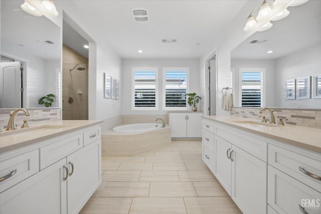 13630 Faringford Lane, Bakersfield, CA 93311