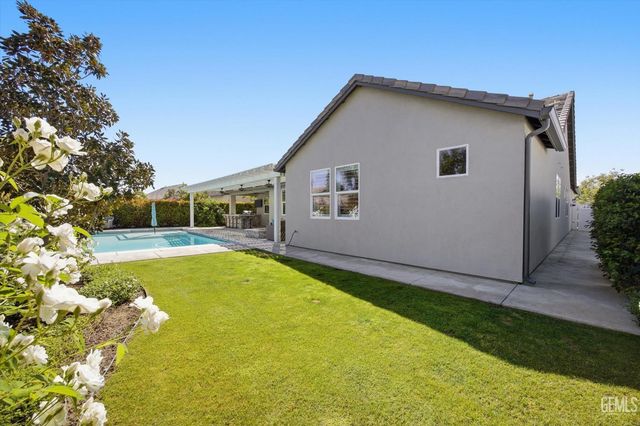 13630 Faringford Lane, Bakersfield, CA 93311