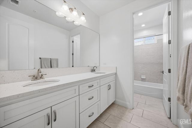 13630 Faringford Lane, Bakersfield, CA 93311