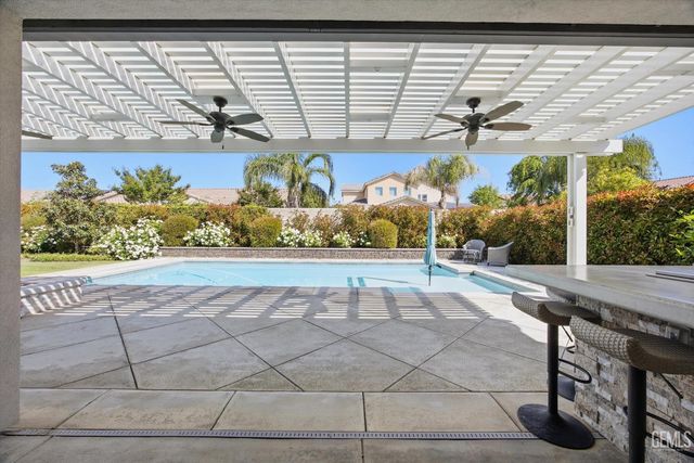 13630 Faringford Lane, Bakersfield, CA 93311