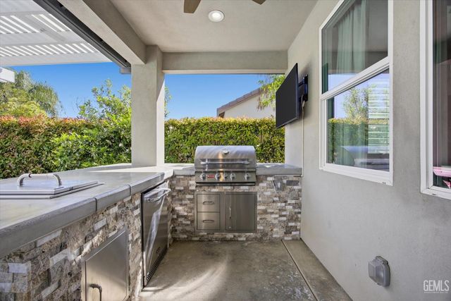 13630 Faringford Lane, Bakersfield, CA 93311