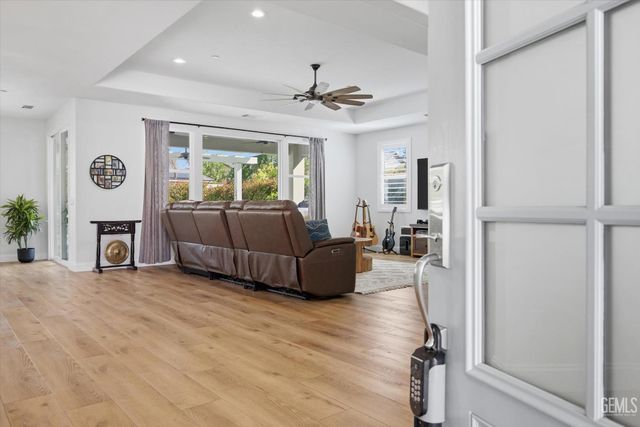 13630 Faringford Lane, Bakersfield, CA 93311