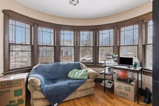 549 Asbury Street N, Saint Paul, MN 55104