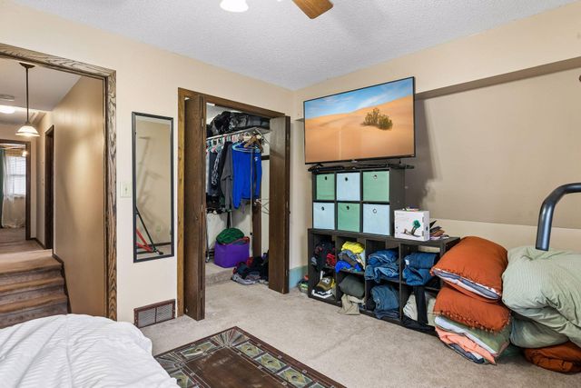 549 Asbury Street N, Saint Paul, MN 55104