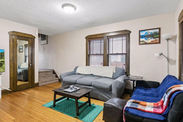 549 Asbury Street N, Saint Paul, MN 55104