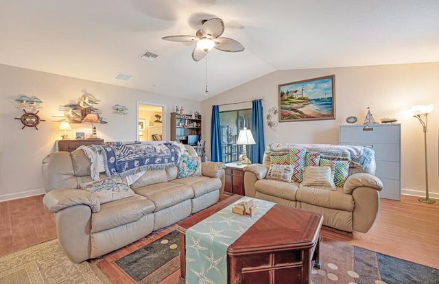 32 Oro Grande Way, Port St. Lucie, FL 34952