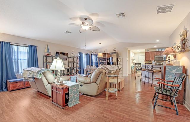 32 Oro Grande Way, Port St. Lucie, FL 34952
