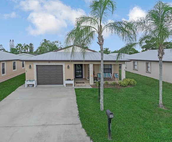 32 Oro Grande Way, Port St. Lucie, FL 34952