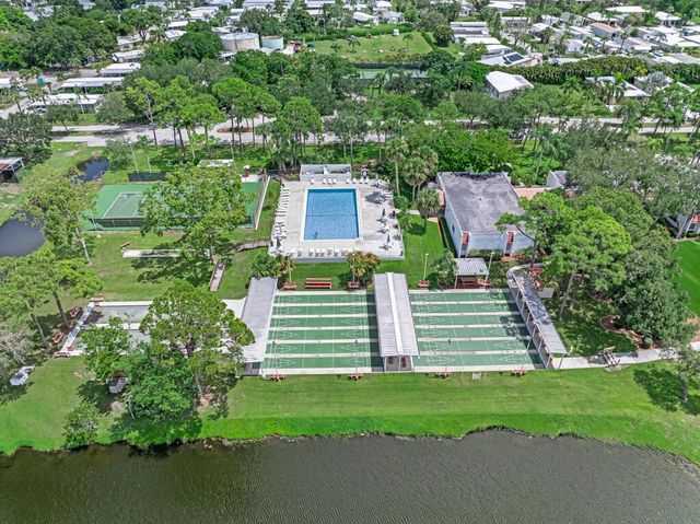 32 Oro Grande Way, Port St. Lucie, FL 34952
