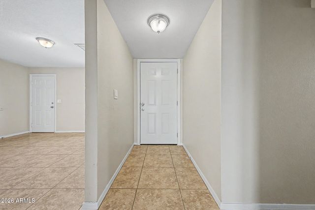 5641 W VOGEL Avenue, Glendale, AZ 85302