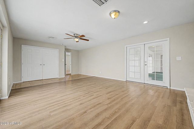 5641 W VOGEL Avenue, Glendale, AZ 85302