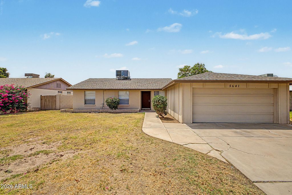 5641 W VOGEL Avenue, Glendale, AZ 85302 — photo 2