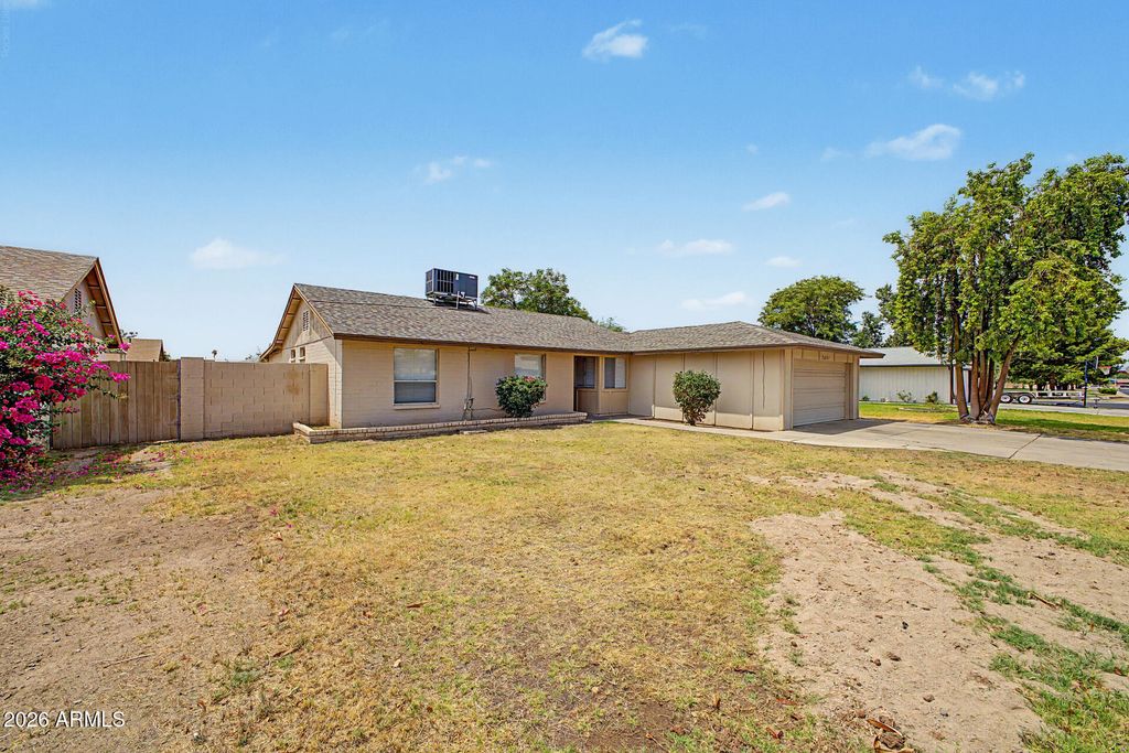 5641 W VOGEL Avenue, Glendale, AZ 85302 — photo 4