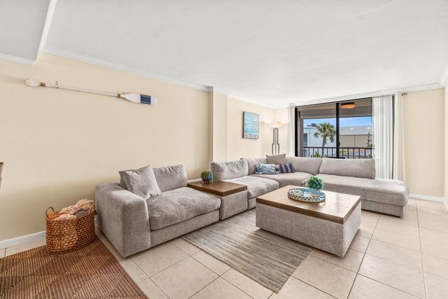 890 N Federal Highway 311, Lantana, FL 33460