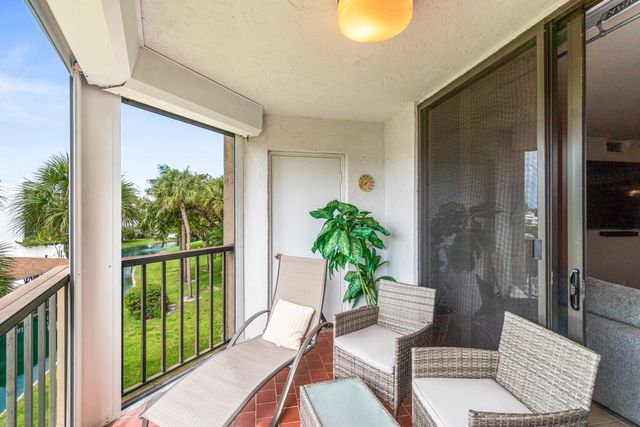 890 N Federal Highway 311, Lantana, FL 33460