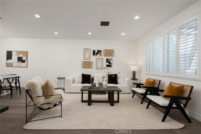 8459 Tweedy, Downey, CA 90240