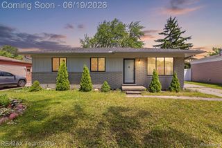 18533 Matthew Drive, Clinton Charter Township, MI 48035