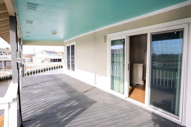 110 Mariner Road, Freeport, TX 77541