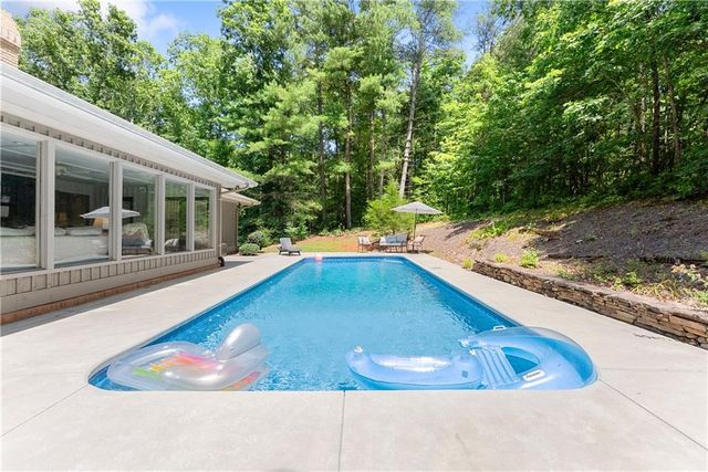 386 Stewart Lane, Clarkesville, GA 30523