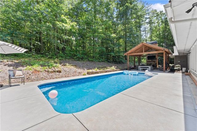 386 Stewart Lane, Clarkesville, GA 30523
