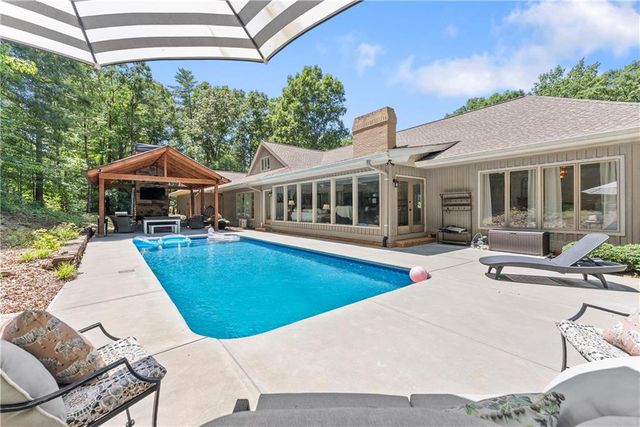 386 Stewart Lane, Clarkesville, GA 30523
